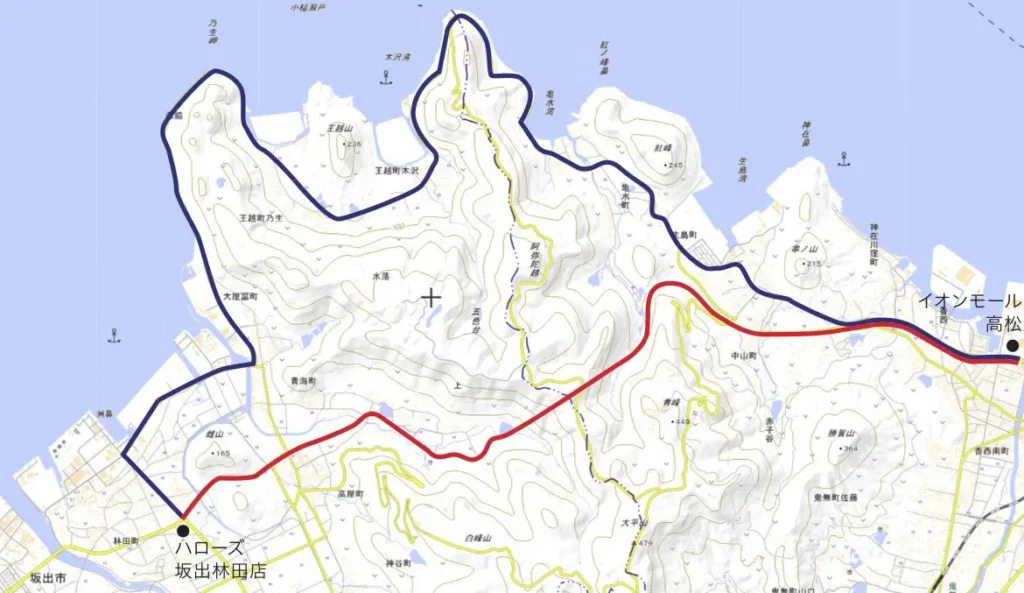 青が王越海岸線ルート、赤がさぬき浜街道ルート（出展：国土地理院地図に編集室が加筆）