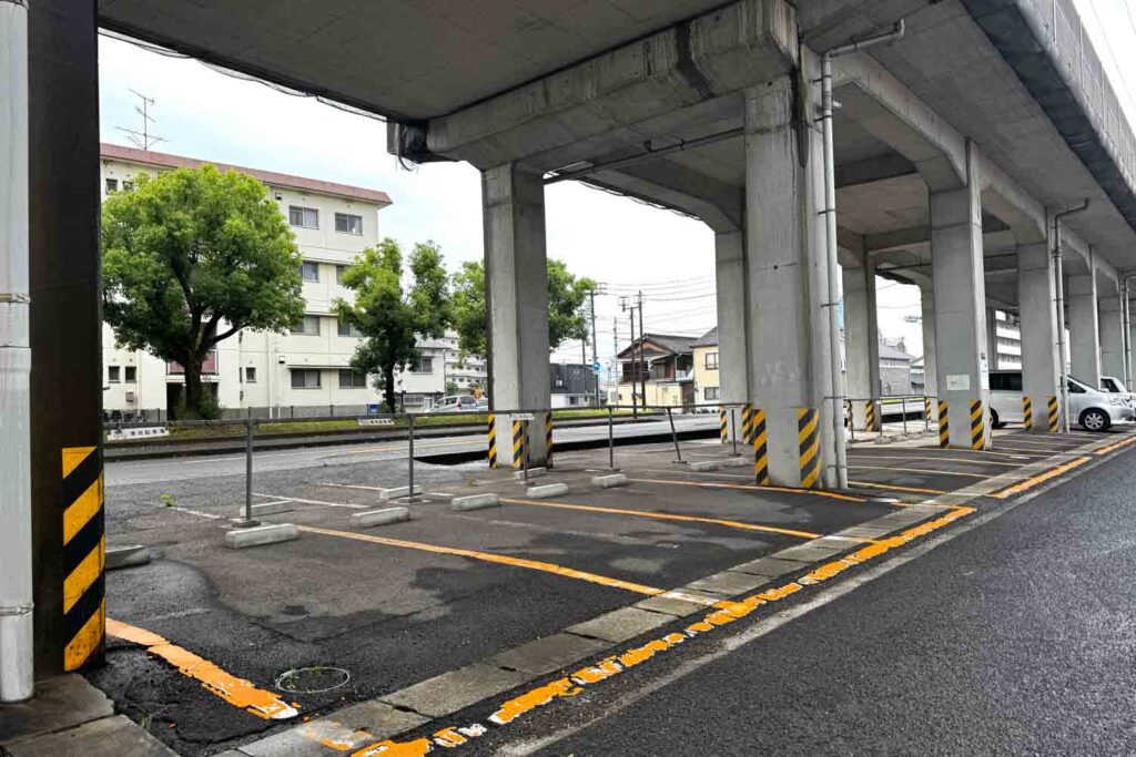丸亀駅西側の車deトレイン駐車場2
